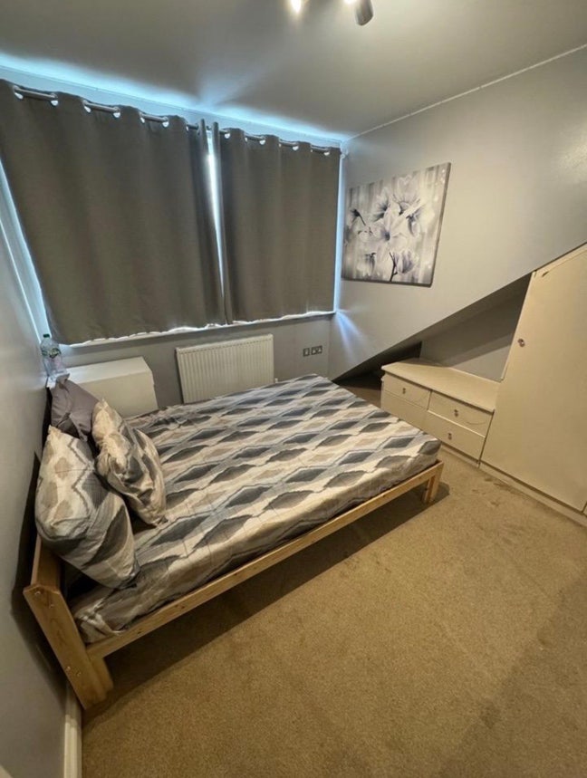 Double room in Kingsbury  Main Photo
