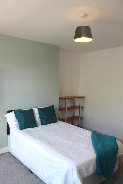 Spacious Double Room in Southsea Main Photo