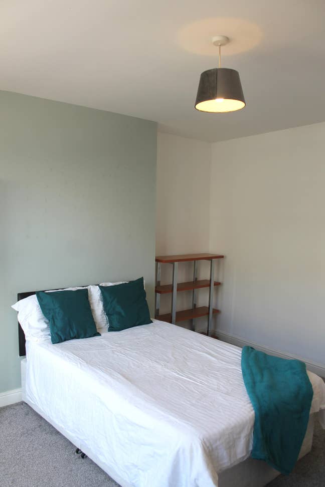 Spacious Double Room in Southsea Main Photo