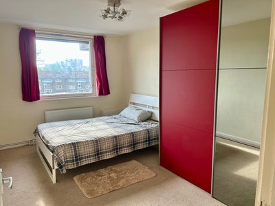 Light spacious double room for rent in Brixton Main Photo