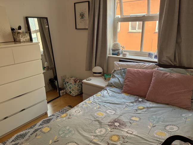 Large flat nr Bermondsey Str, with gardens! Main Photo