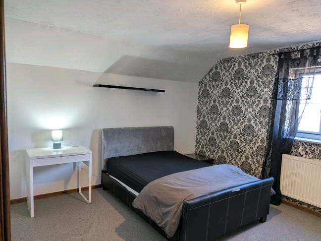 2nd floor flat Main Photo