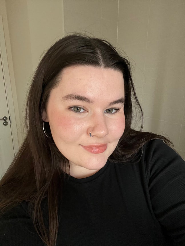 looking for a room in a share/people to rent with Main Photo