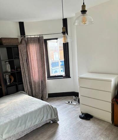 Furnished studio to rent in - NW10 Main Photo
