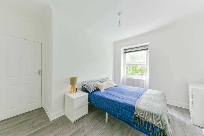 Bright & Spacious Double Room in Archway, N19 Main Photo