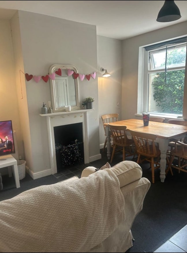 Spacious Double Room Availiable in Pontcanna Main Photo