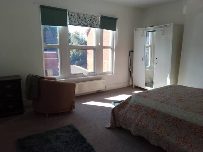 Sunny Room Main Photo