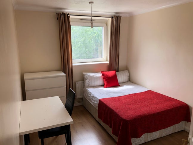 Nice Double Bedroom- Bermondsey/ London Bridge Main Photo