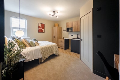 Brand New Hmo - Ensuite & Kitchenette Main Photo