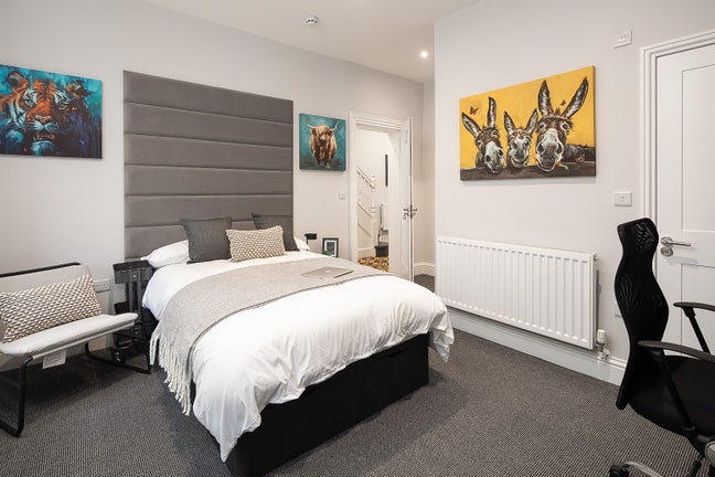 Stunning Co-Living Suites  - Castle St - With Gym! Main Photo