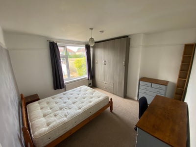 Double Bedroom available on Kipling Rd, Filton BS7 Main Photo