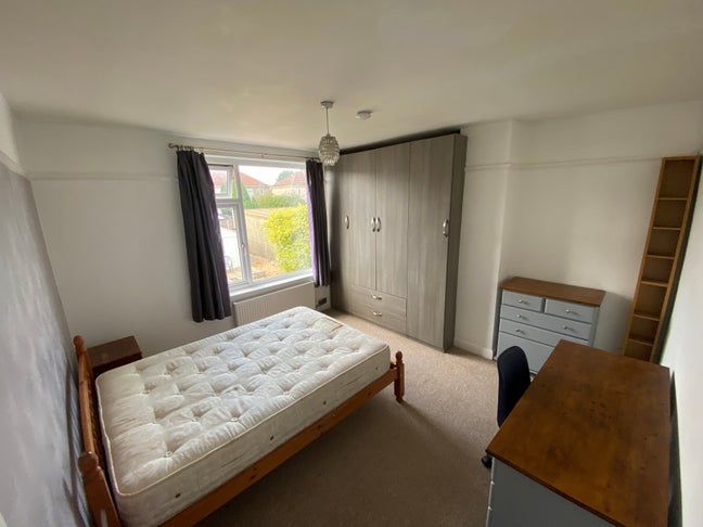 1 Double Bedroom left in Prime Filton Location Main Photo