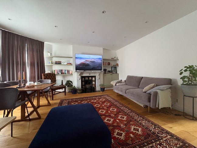 Spacious double in clean modern flat, Harringay N4 Main Photo