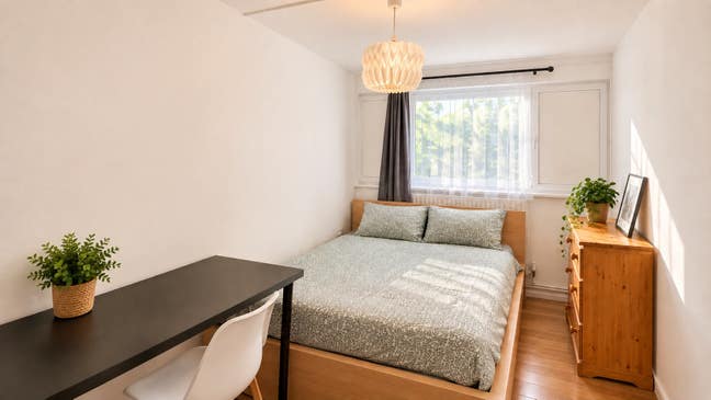 5 Bed in Mile End E3  Main Photo
