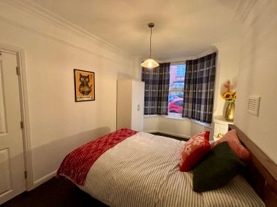 🎉 &pound;200 off Your Move-in! Ensuite W Kitchenette Main Photo