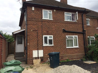 En-Suite Double Bedroom in 4 Bedroom House Share - Main Photo
