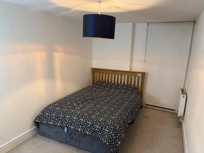 Double room in spacious flat - queer friendly! Main Photo