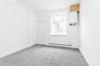 Full house  4 bedroom available for rent  Main Photo
