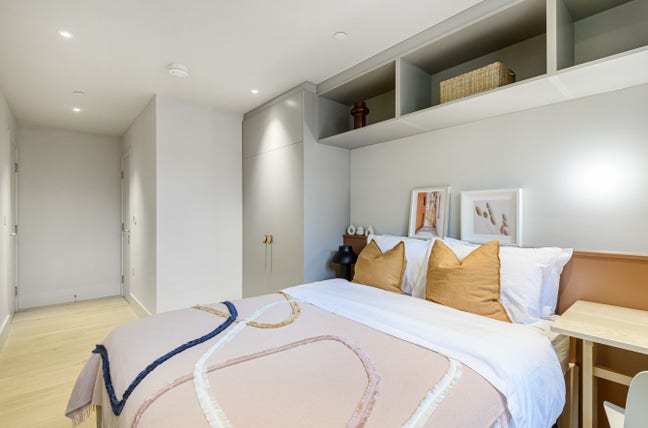 En-suite Double Bedroom in Camden! Main Photo