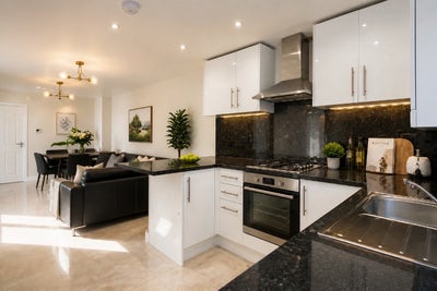 5 Bedrooms house to rent- professional/Student  Main Photo