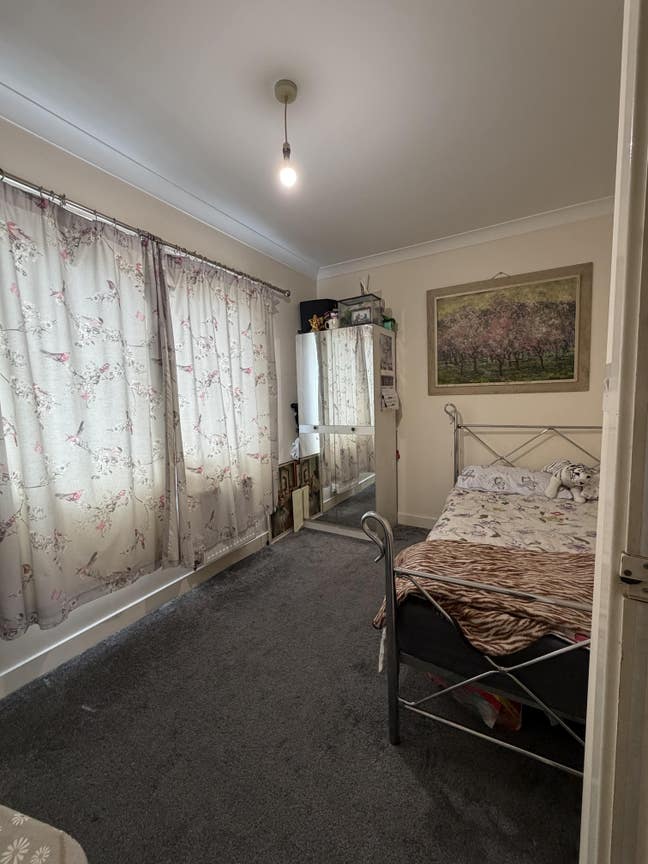 2 Rooms Available  Main Photo