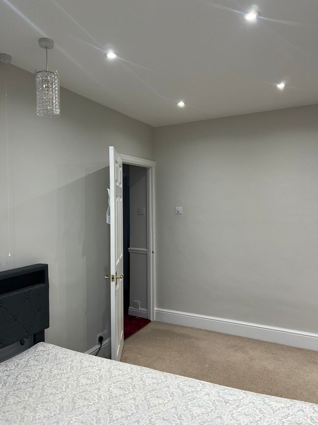 Room Main Photo