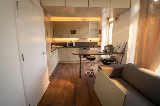⚡3 Beautiful Rooms! North Greenwich!⚡ Main Photo