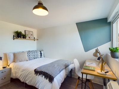 All incl + &pound;0 deposit student house - Ruskin Av Main Photo
