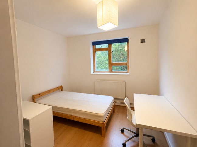 Room to rent in central London &pound;928 PCM Main Photo
