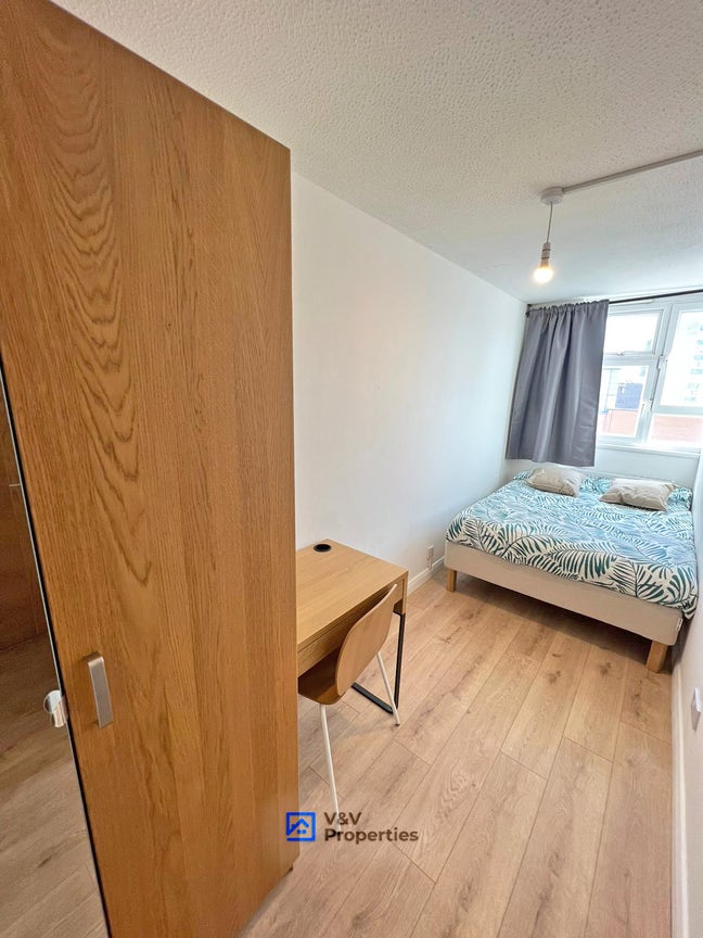 🏡 2 Double Rooms Available in EC1V – Central LDN Main Photo