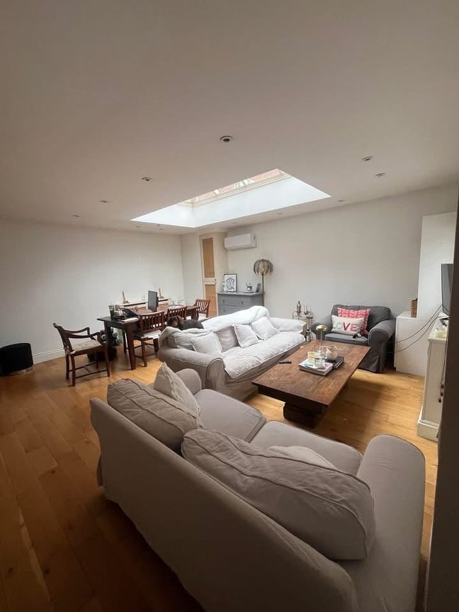 Double Room + Private Bathroom in Fulham Main Photo
