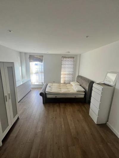 ✨ Large Bright Double Room | SE10   Main Photo