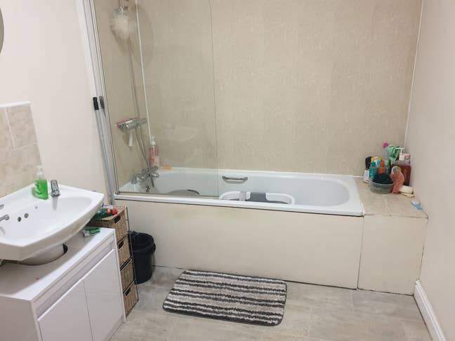 Spacious Double Room Available – &pound;600/month  Main Photo