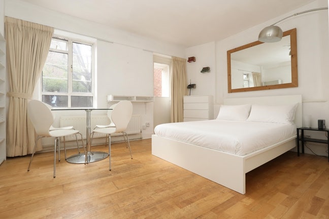 ✨Bright Rooms with Garden in Lively Camden Town✨ Main Photo