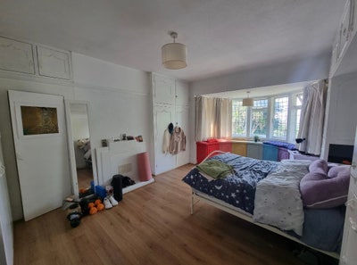 Double Room in Friendly, Relaxed House  Main Photo