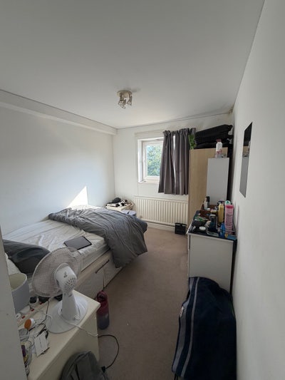 Double Room available near to Middlesex University Main Photo