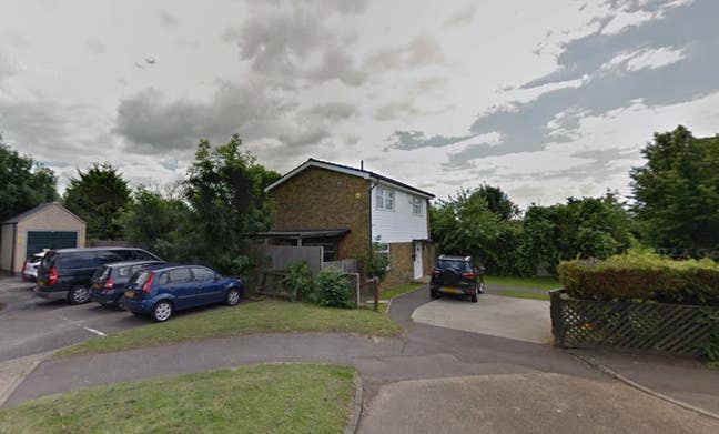 DSS - Studio Flat Available in Dagenham RM13 Main Photo