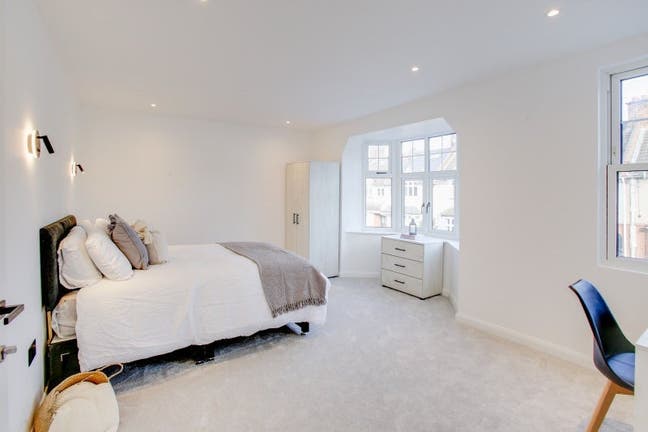Double Room in Modern Houseshare | SW18  Main Photo