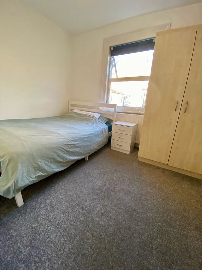 1 double bedroom seconds away from Clapham Common Main Photo