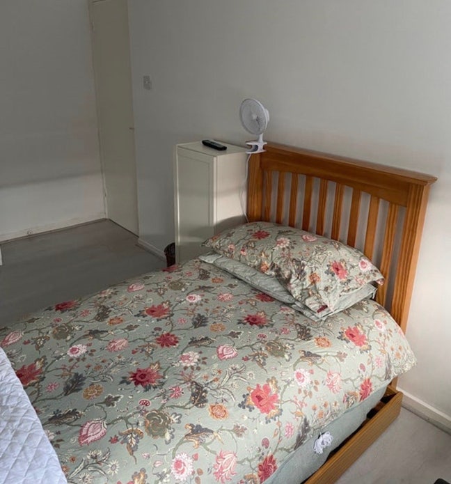 Halal house- large bright single room Newington Gr Main Photo