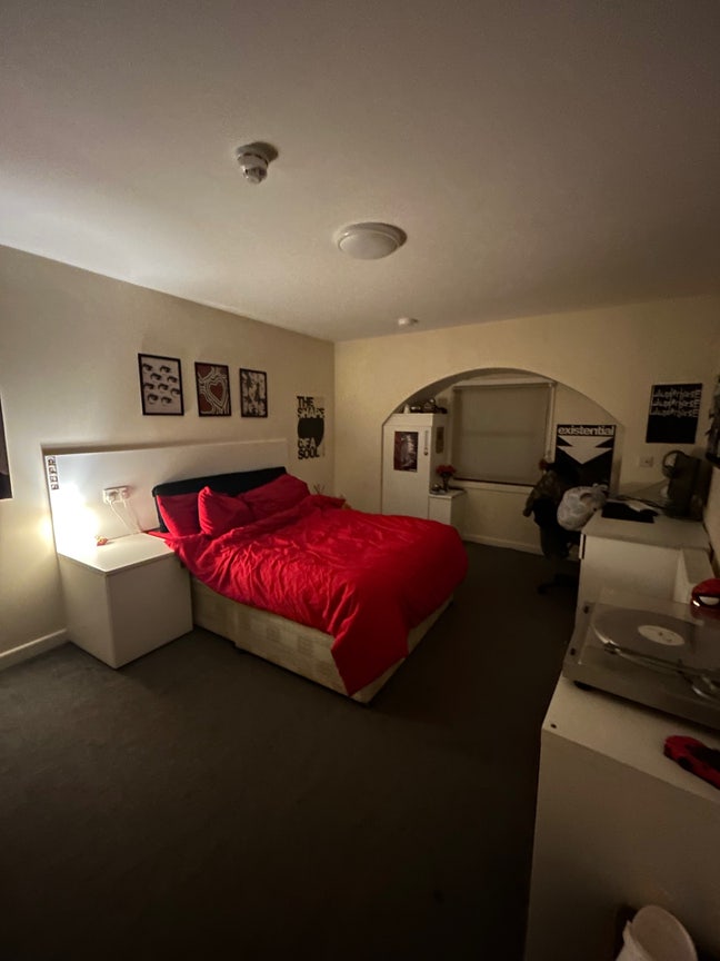 City Center Room Available December 1st Main Photo