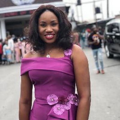 Professional Female seeks a single or double room Main Photo