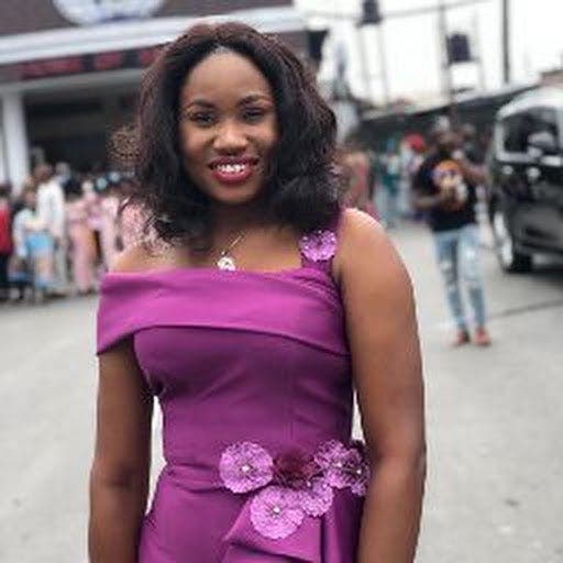 Professional Female seeks a single or double room Main Photo