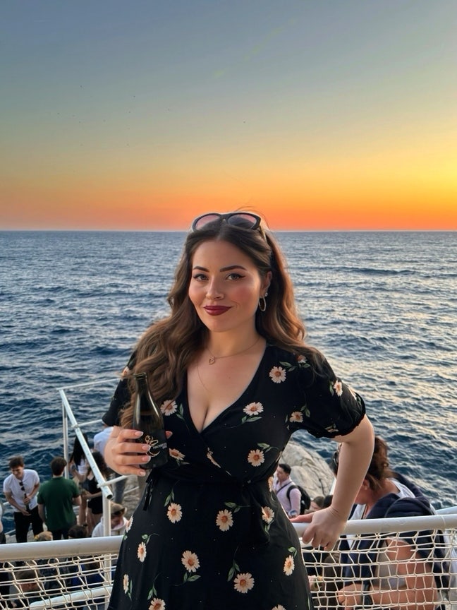 Looking for a nice flat share or to buddy up Main Photo