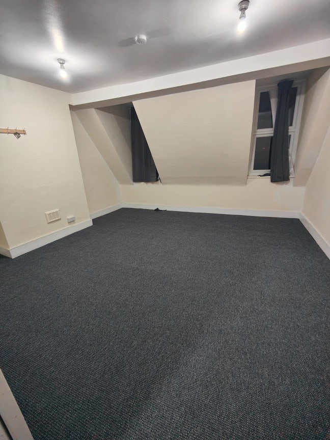 Shared Room  Main Photo