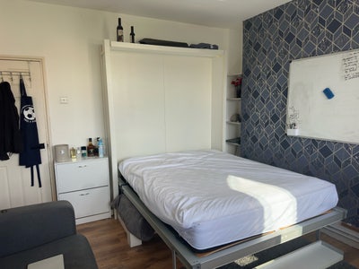 Double room in White City 🏡  Main Photo