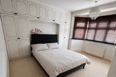  Double room available bills inc✅ Main Photo