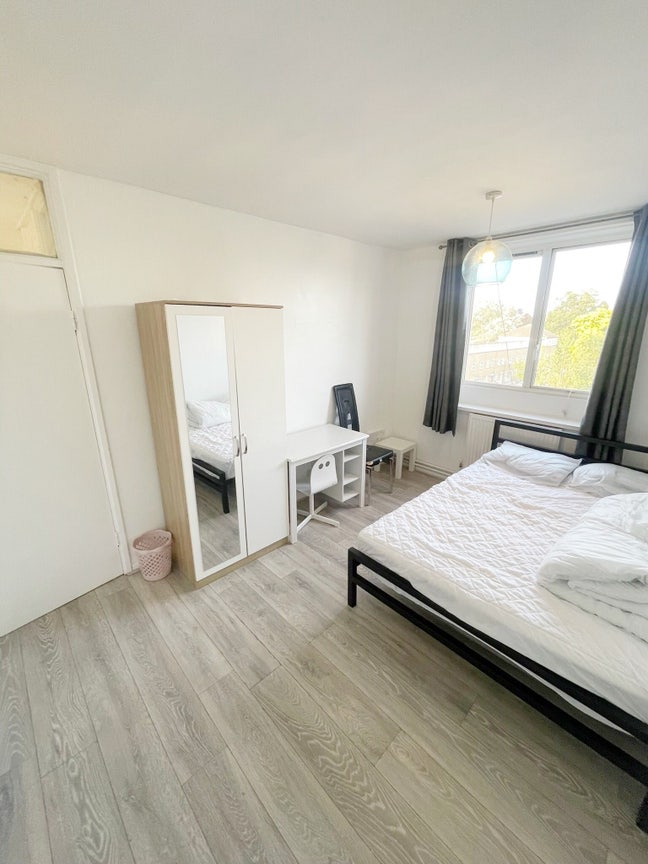 Cheap rooms For COUPLES (bills Included)🔥 Main Photo