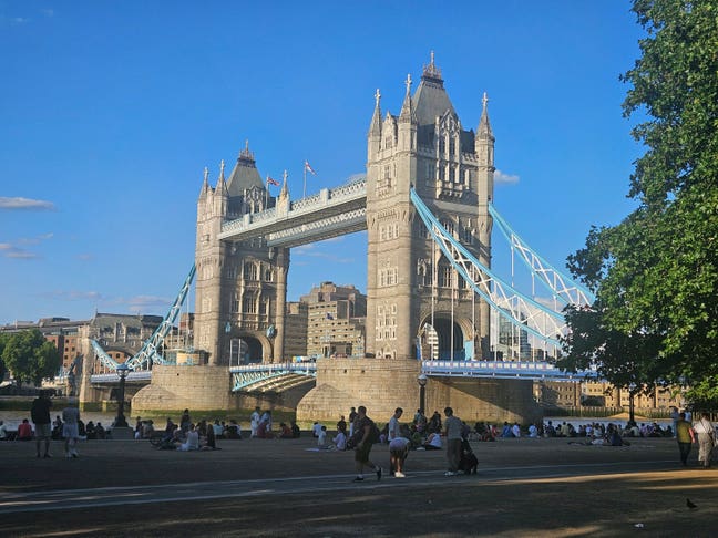 Walk to Work in the City! Stylish Rooms from &pound;255 Main Photo