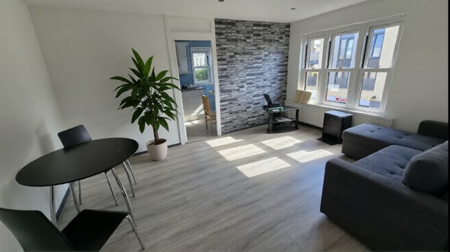 1 bed flat, Zone 2, 12 min from Oval &pound; 1950 Main Photo